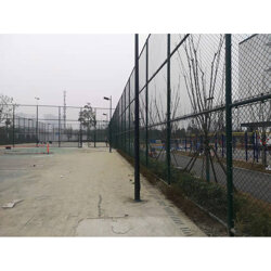篮球场围网 体育场围栏翻新安装 社区球场围栏网图片